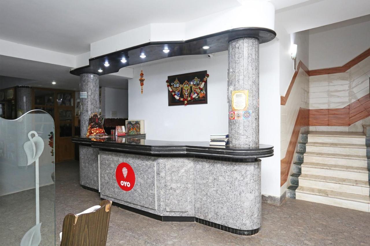 Oyo Capital O 5879 Radha Damodar Residency Hotel Puri Exterior photo